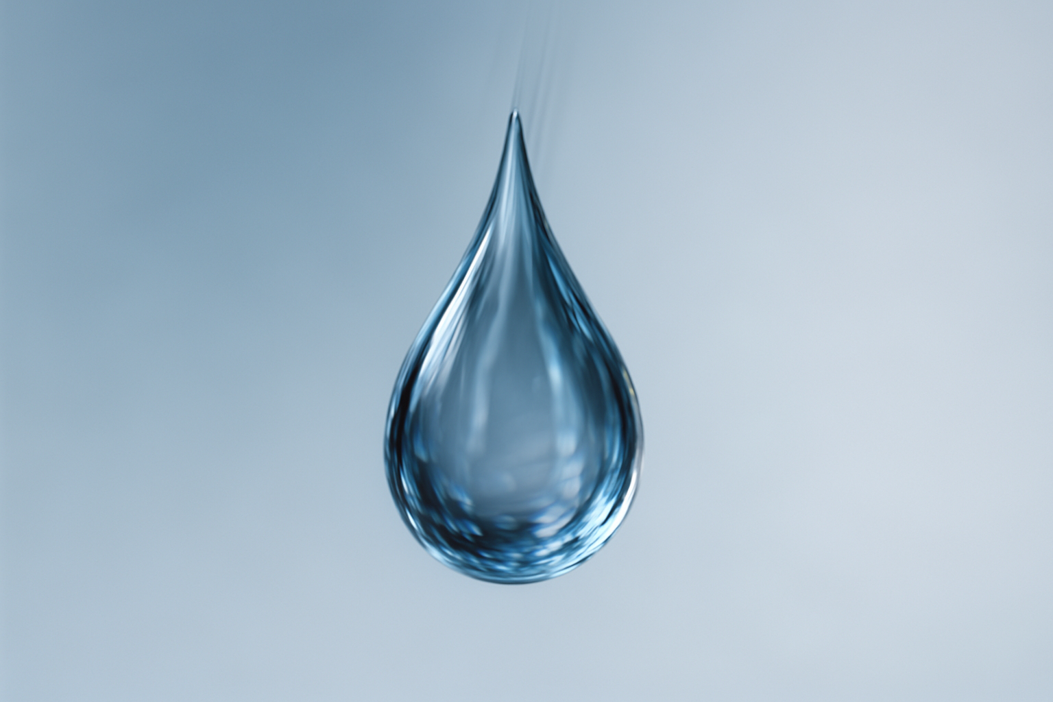 make it look more like a falling water droplet.  More blues and grays, less pink/peach.